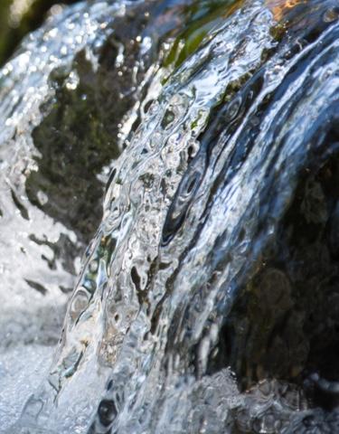 Vittel-Eau-Composition